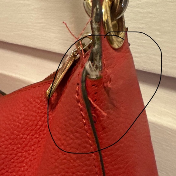 Coach  Red Shoulder hobo Bag wt horse & carriage logo . - Picture 14 of 16